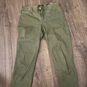 Banana Republic Women’s Slim Jeans – Olive (Size 29/8)